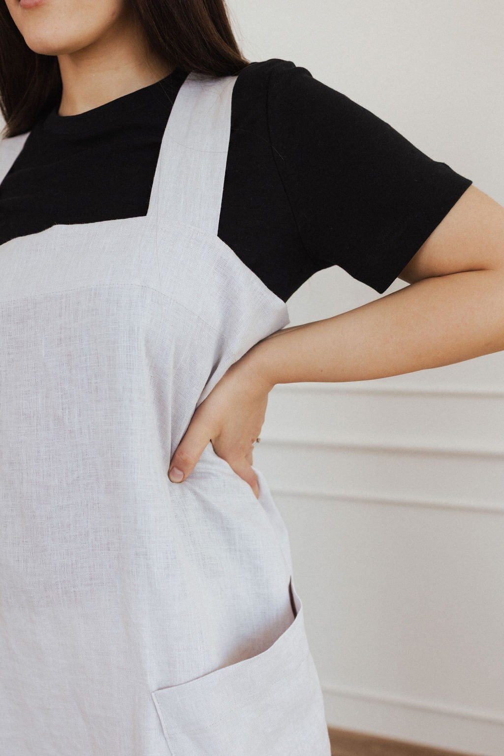 Linen Crossed Back Apron | Hertwill