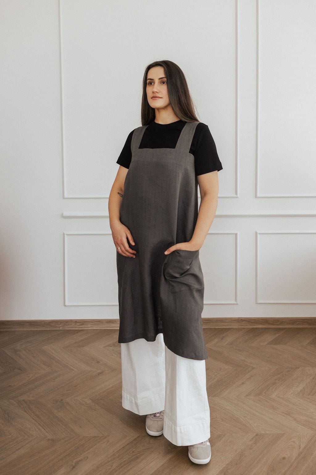 Linen Crossed Back Apron | Hertwill