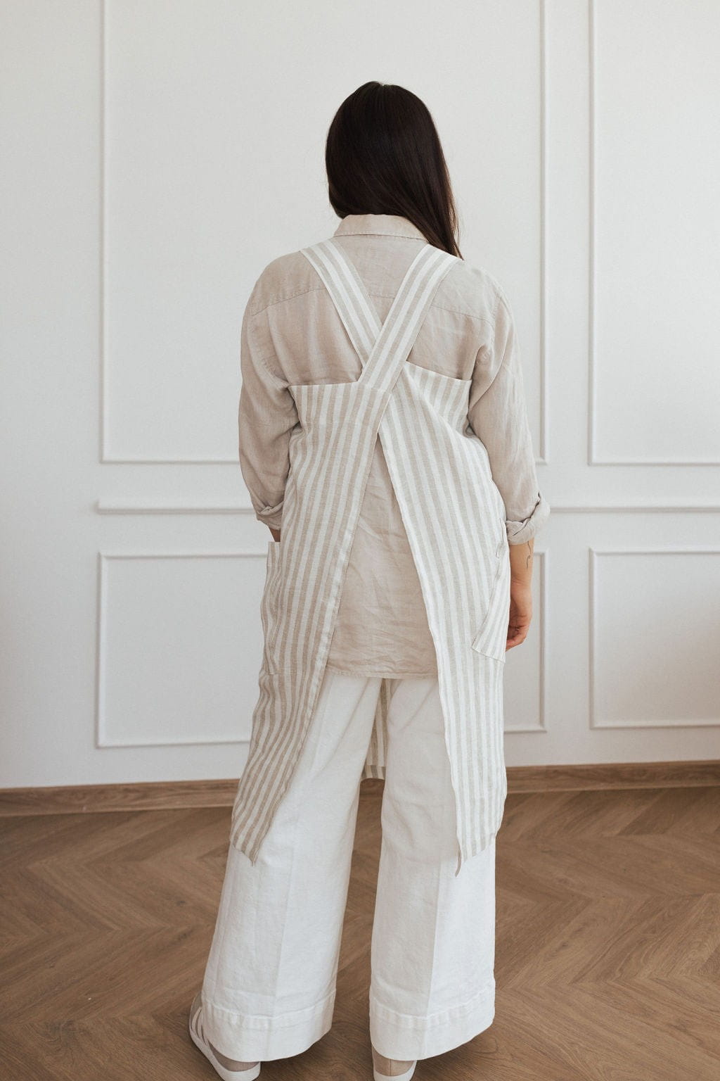 Linen Crossed Back Apron | Hertwill