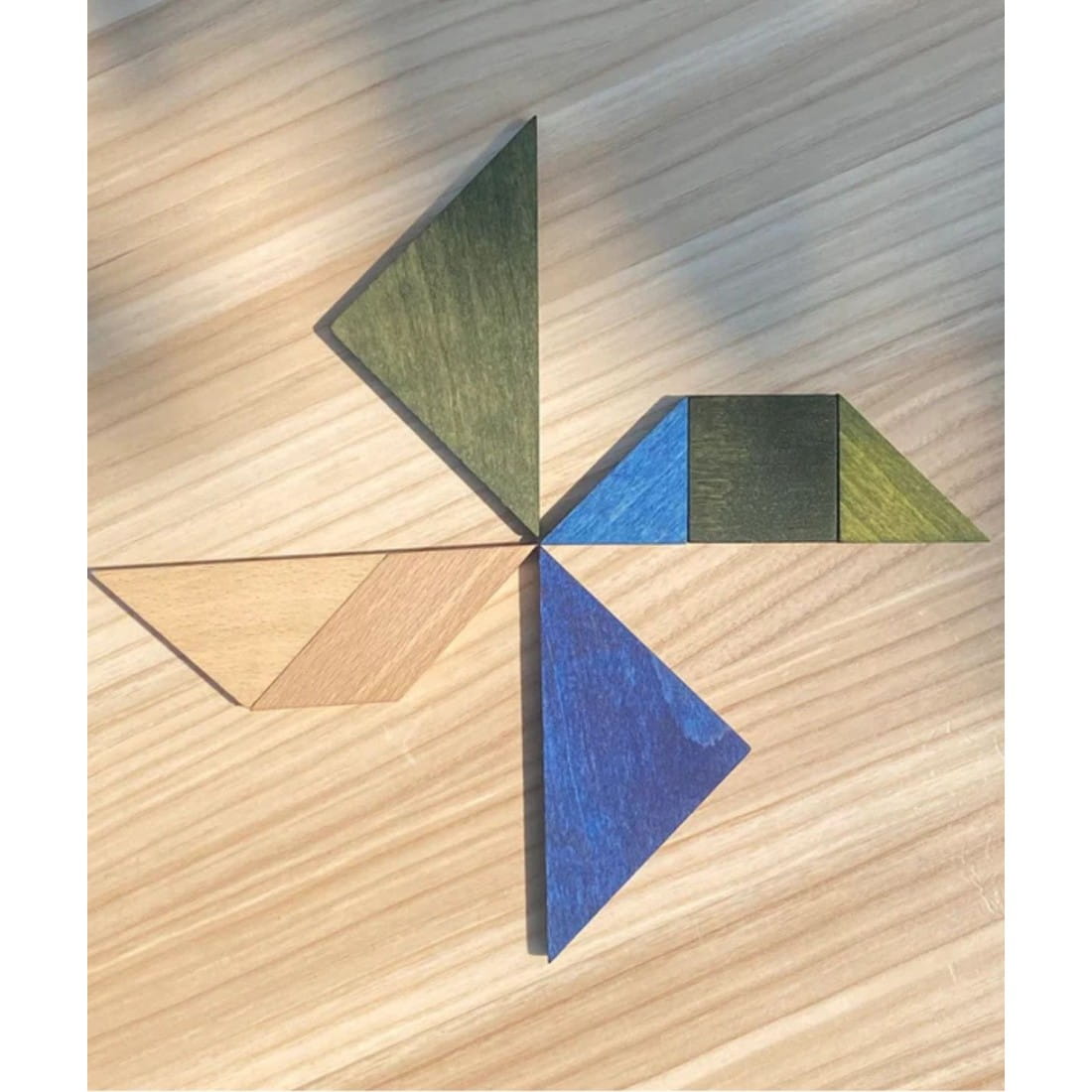Wooden Story Tangram – Cold Color (in Storage Bag) | Hertwill