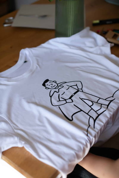 Colour Your Own Superhero T-Shirt Kit