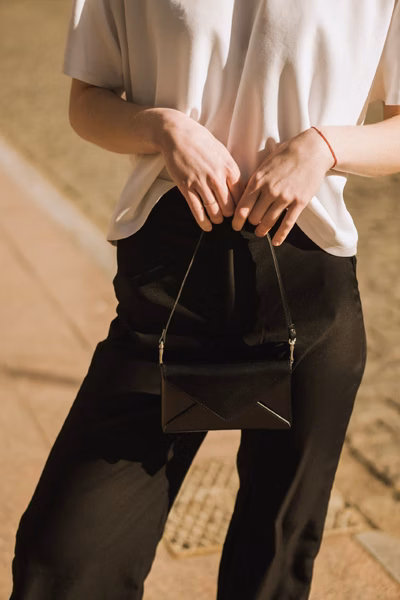 Mini Model Clutch with 3 Straps - Black