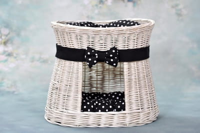 Whitewashed Wicker Cat House Cari With Cushions