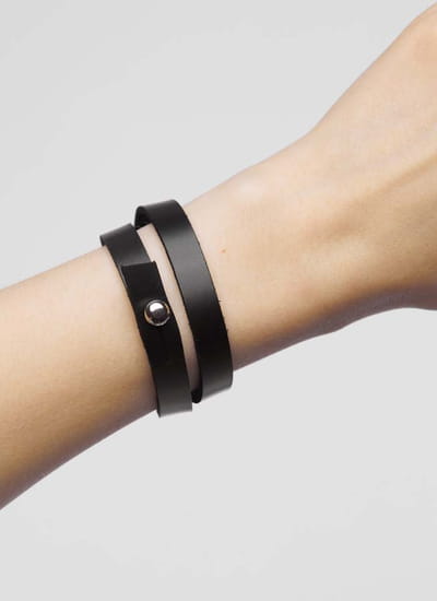 Leather Wristband Dear Hugger x2