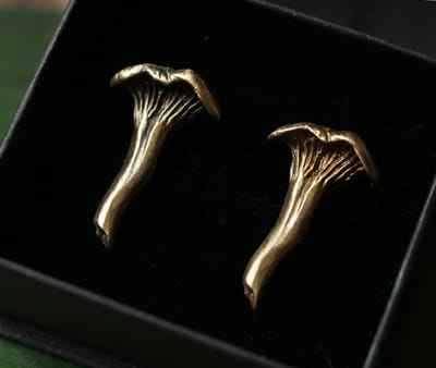 Сhanterelle Mushroom Earrings - Brass