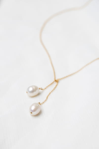 TIED TO COCO - Pearl