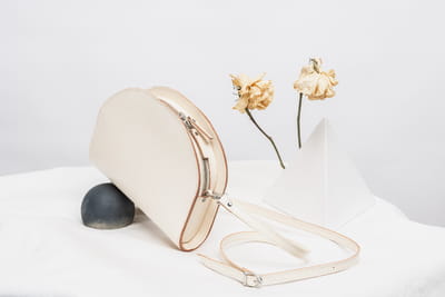 Leather Handbag Half Moon - Cookie