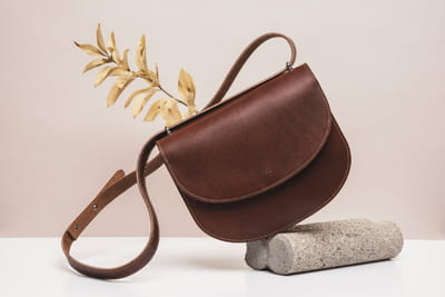 Leather Handbag Moon Pack - Cognac