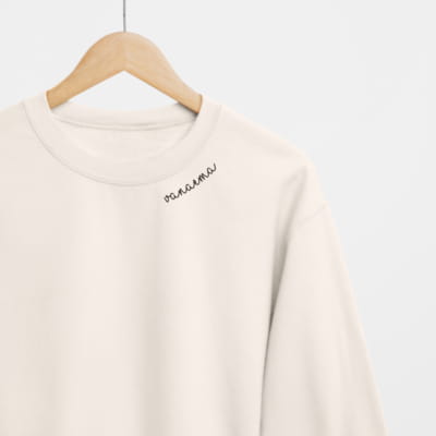 Embroidered Collar Organic Cotton Sweatshirt "Vanaema" (EE)